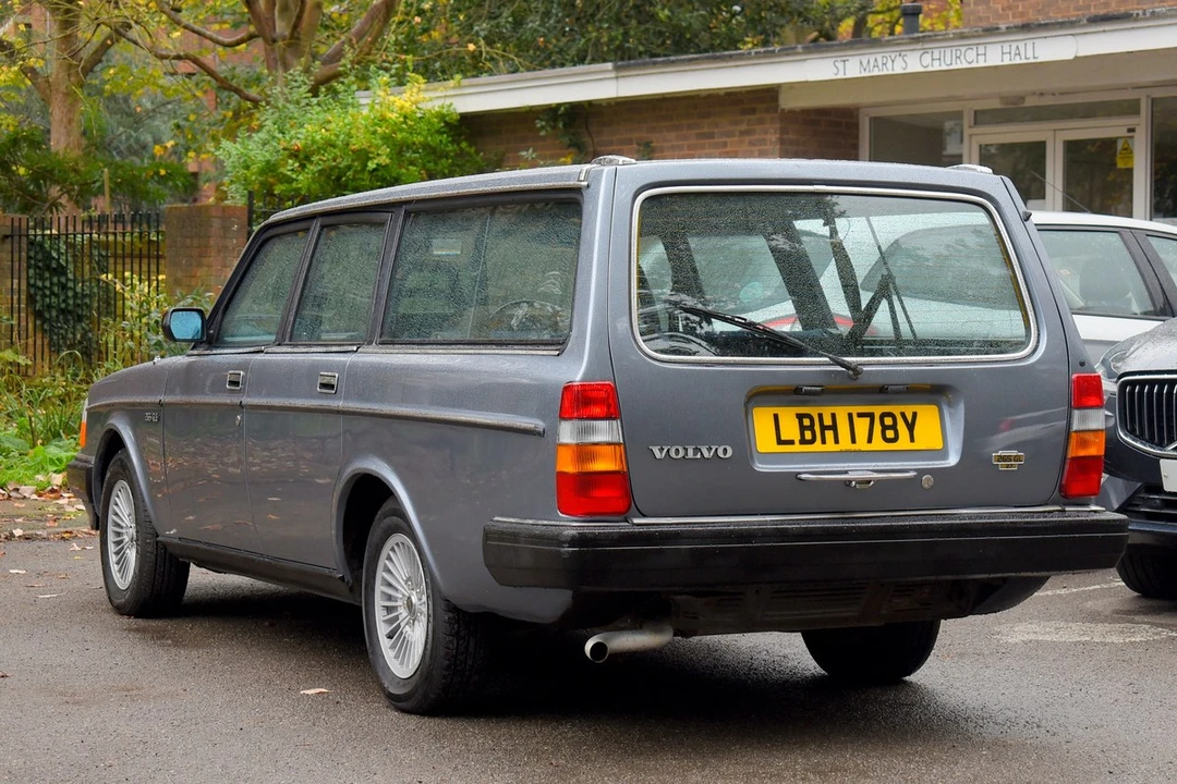 1983 Volvo 264 - Image 16 of 30