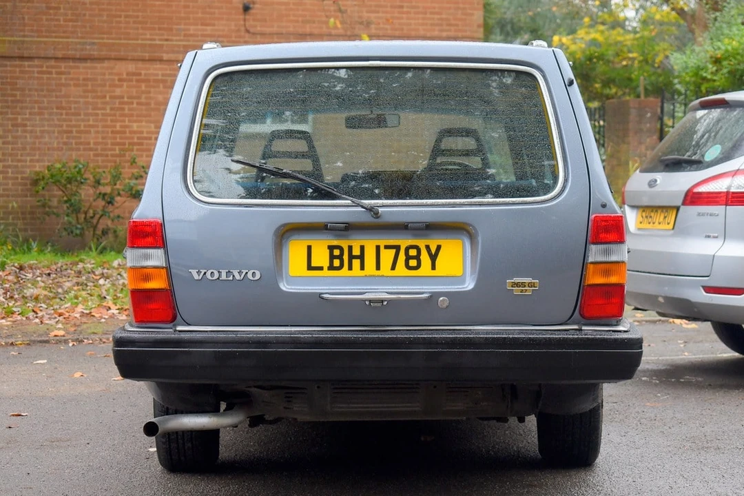 1983 Volvo 264 - Image 11 of 30