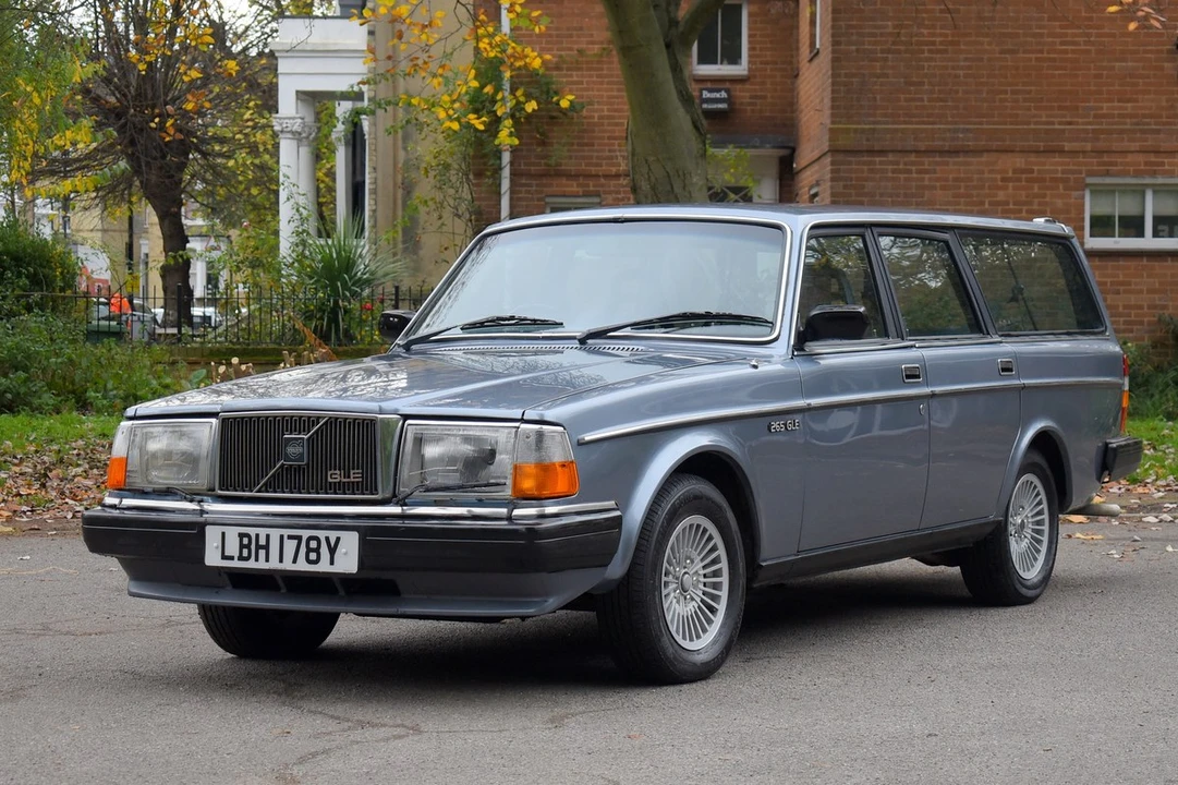 1983 Volvo 264 - Image 9 of 30