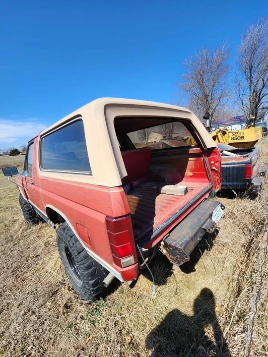1983 Ford Bronco 3rd Gen - Image 2 of 10