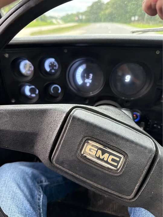 1983 GMC C/K 3rd Gen - Image 9 of 11