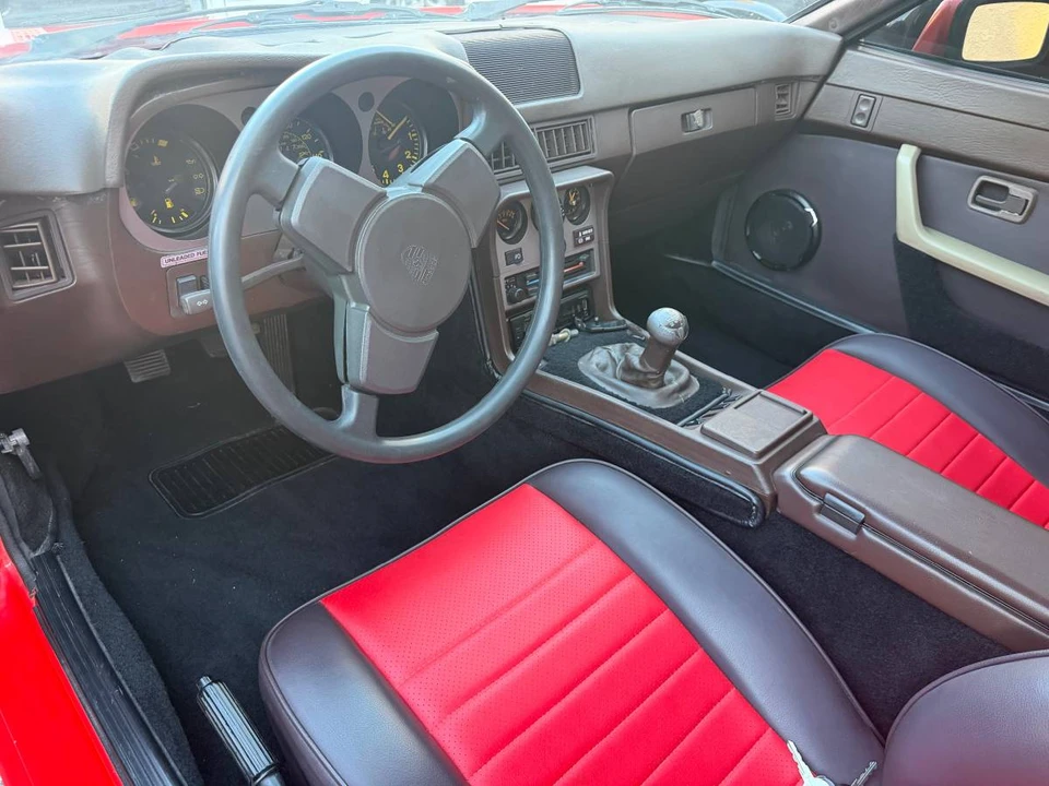 1983 Porsche 944 - Image 6 of 9