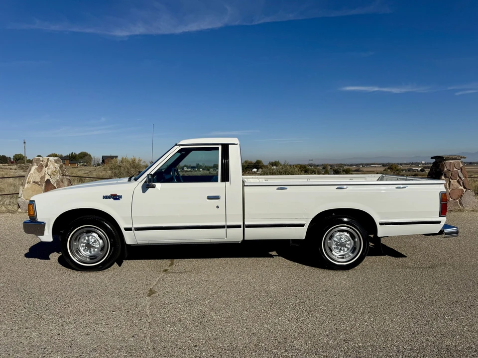 1983 Nissan - Image 6 of 31
