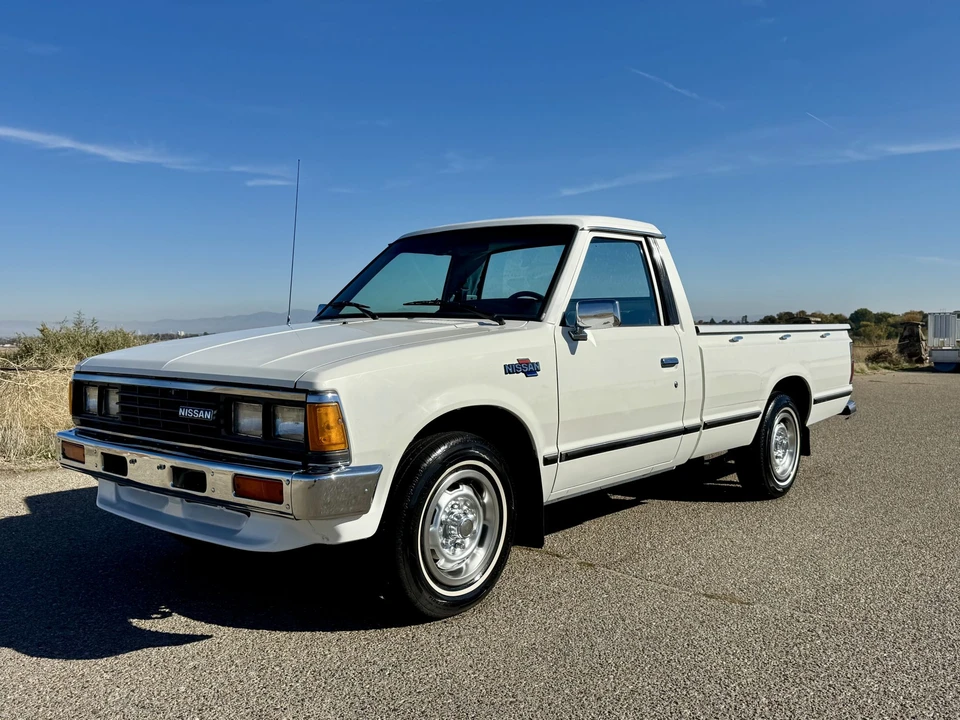 1983 Nissan - Image 4 of 31