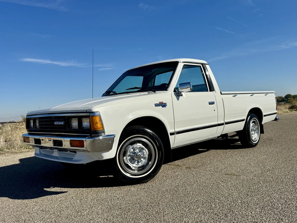 1983 Nissan - Image 5 of 31