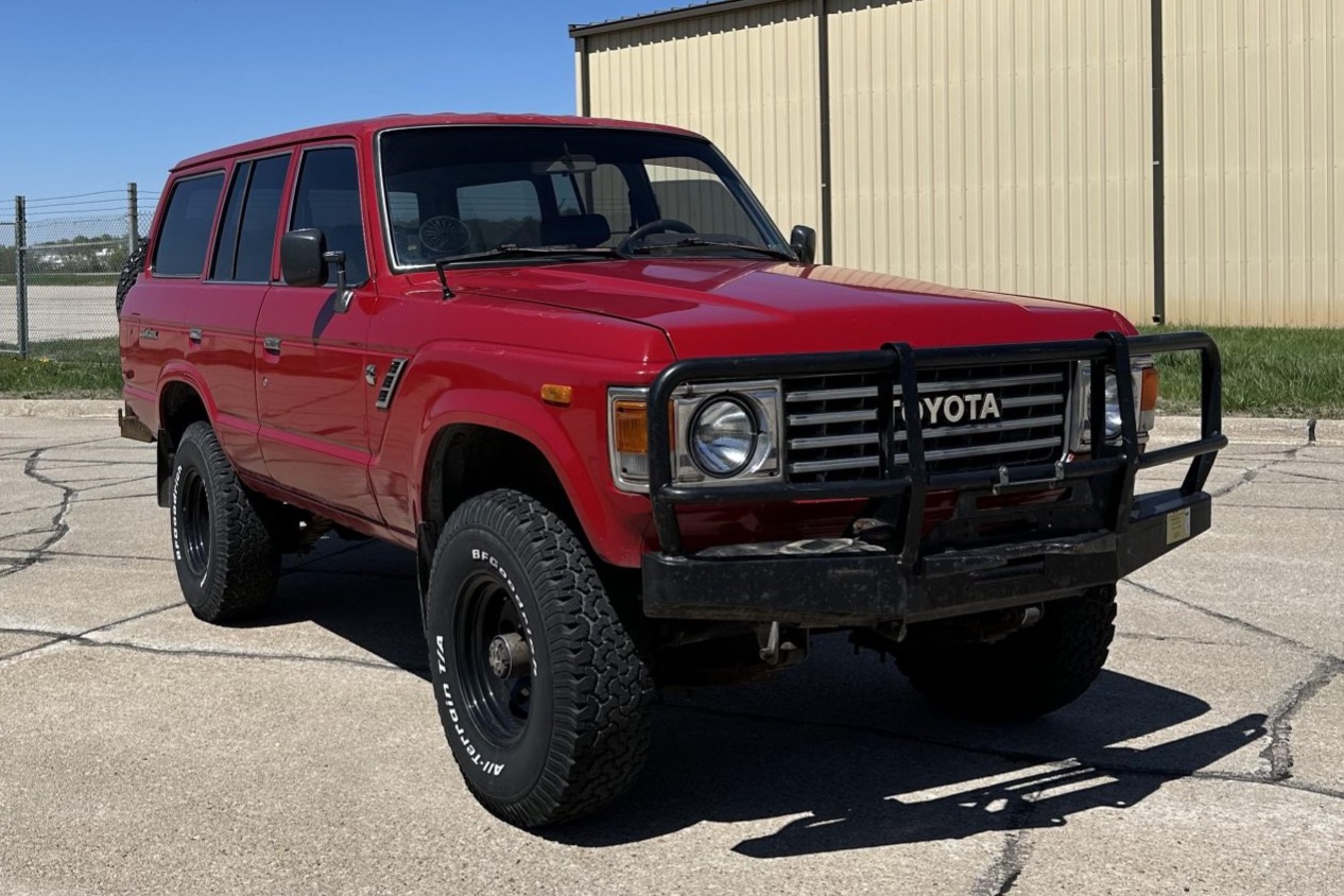 Cummins R2.8–Powered 1983 Toyota Land Cruiser FJ60