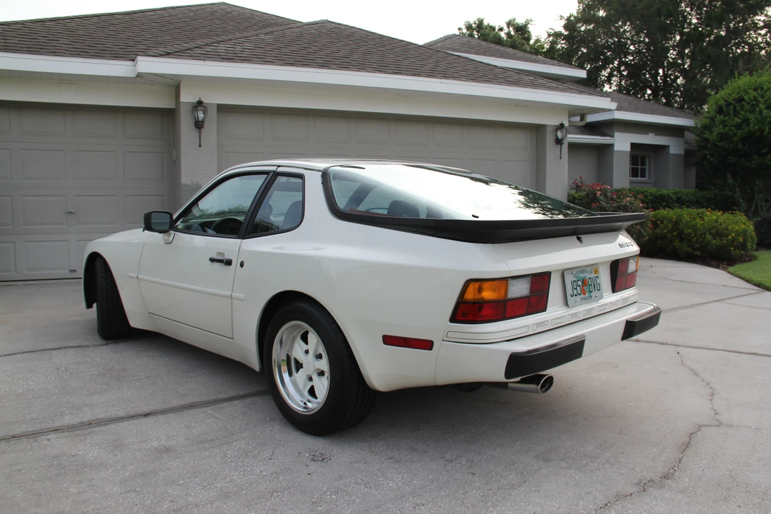 1984 Porsche 944 - Image 2 of 5
