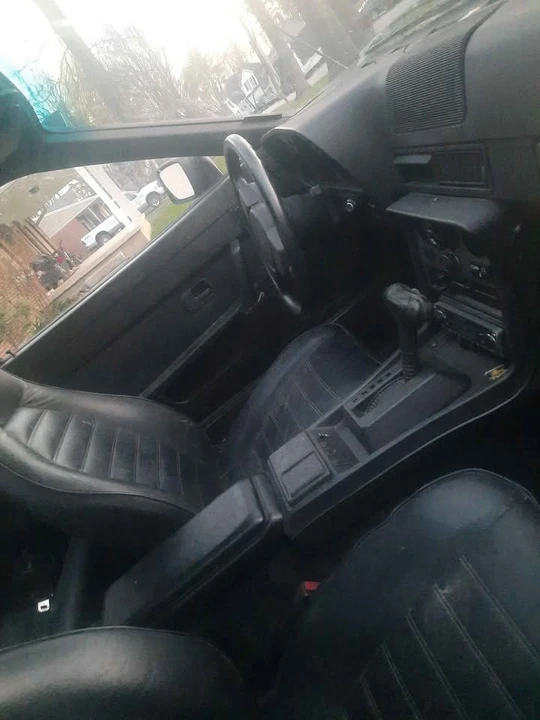 1984 Porsche 944 - Image 5 of 9