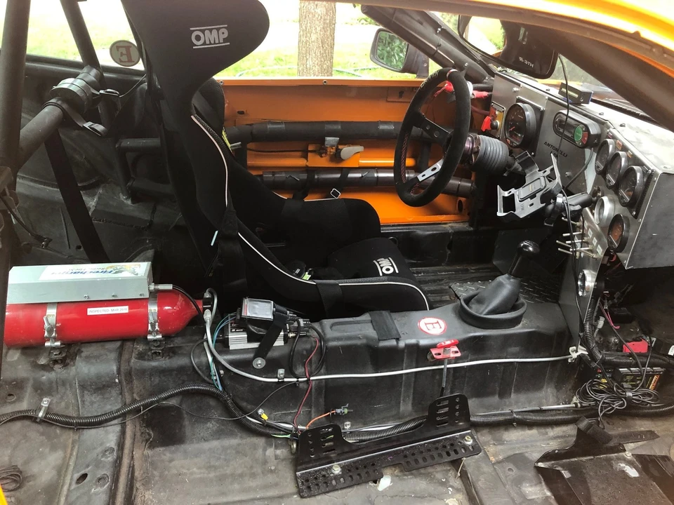 1984 Porsche 944 - Image 4 of 8