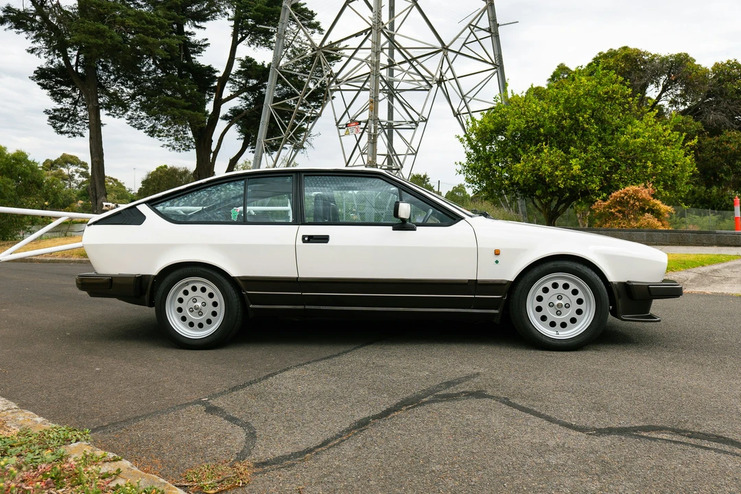 1984 Alfa Romeo Alfetta GT - Image 16 of 21