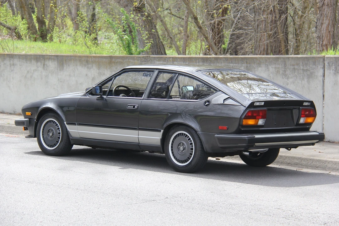 1984 Alfa Romeo Alfetta GT - Image 6 of 31