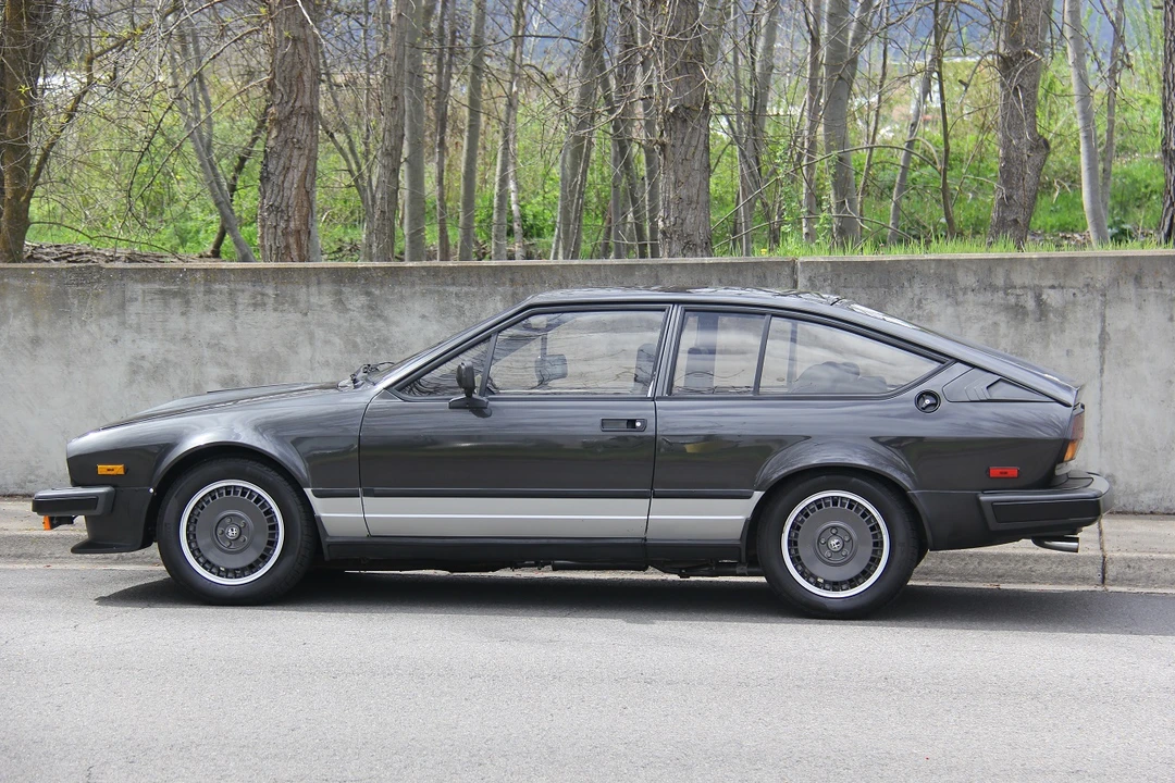 1984 Alfa Romeo Alfetta GT - Image 5 of 31