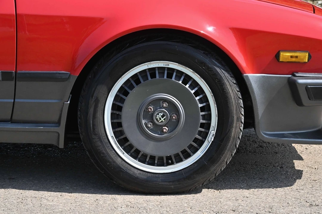 1984 Alfa Romeo Alfetta GT - Image 16 of 30