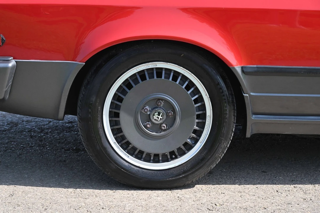 1984 Alfa Romeo Alfetta GT - Image 17 of 30