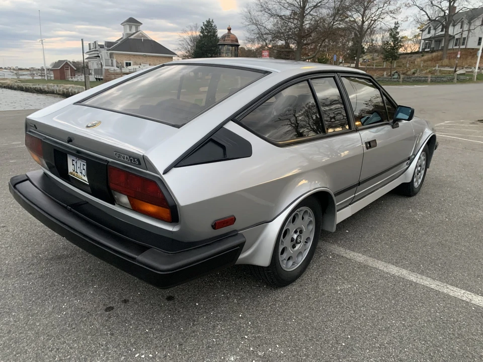 1984 Alfa Romeo Alfetta GT - Image 17 of 31