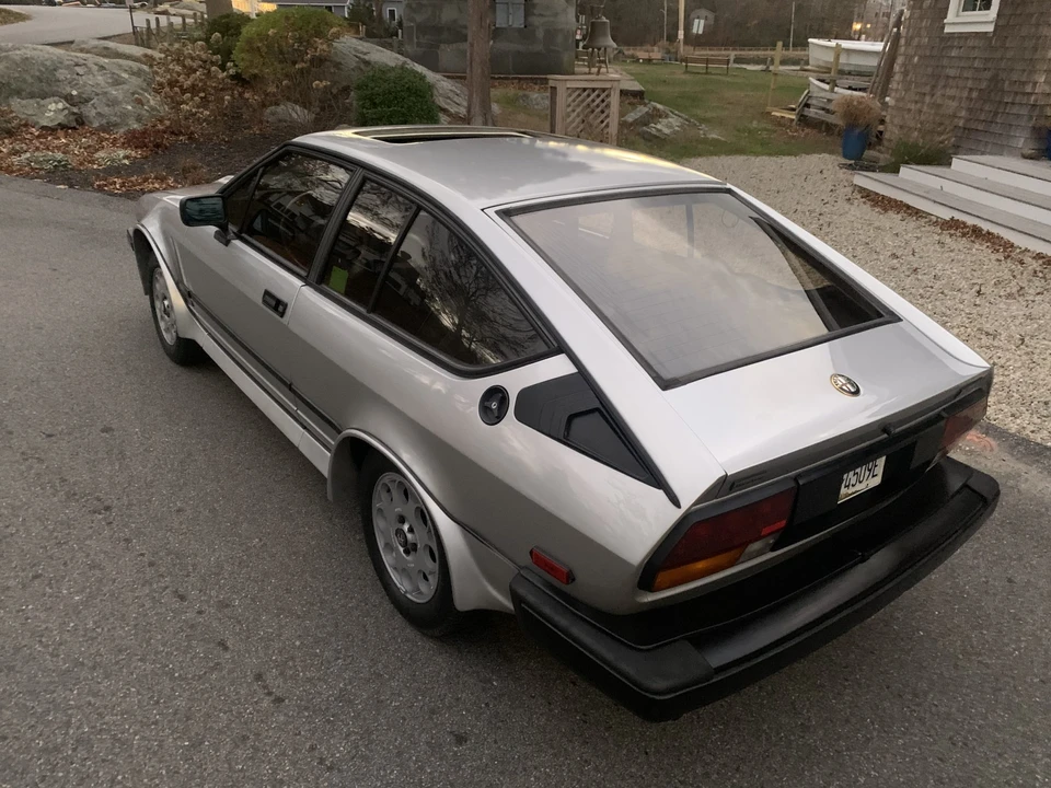 1984 Alfa Romeo Alfetta GT - Image 13 of 31