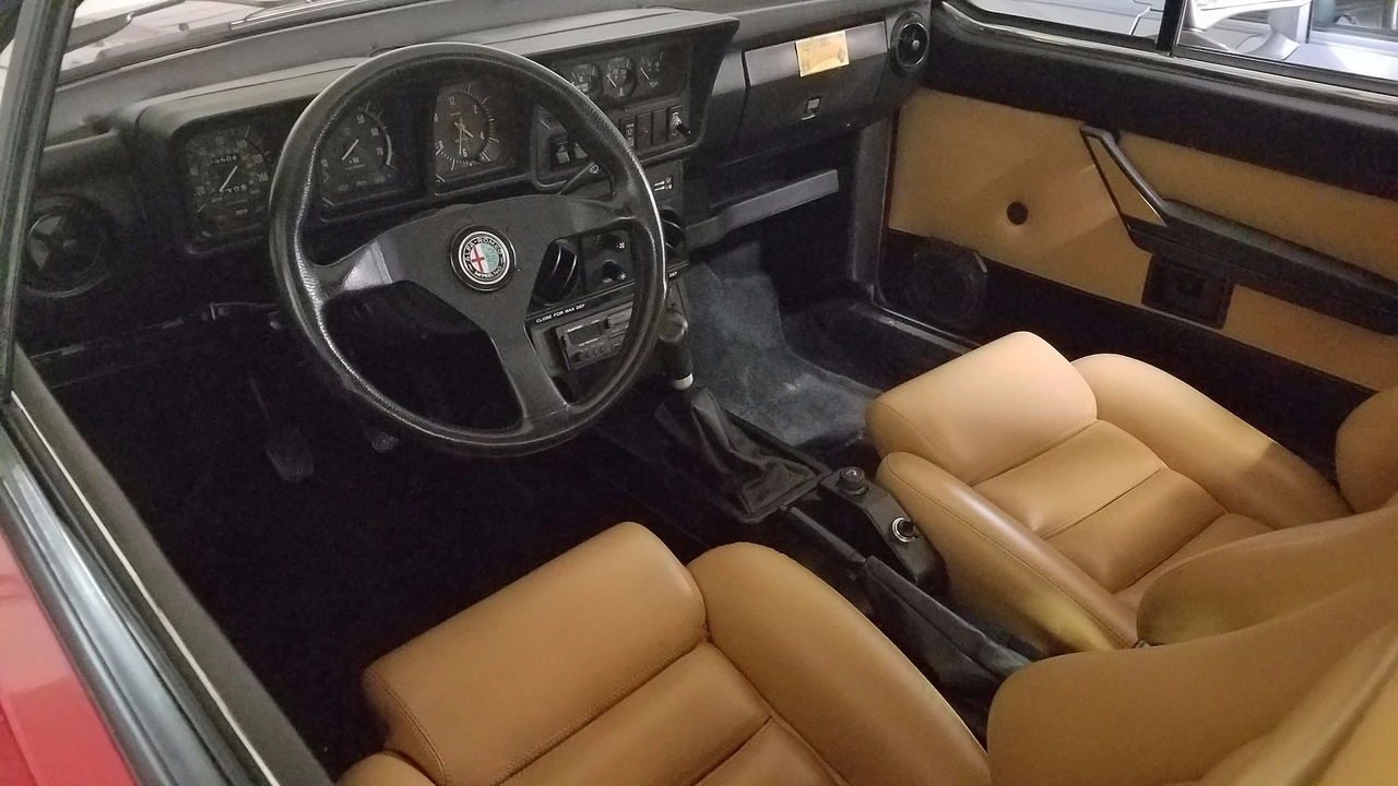 1984 Alfa Romeo Alfetta GT - Image 27 of 31