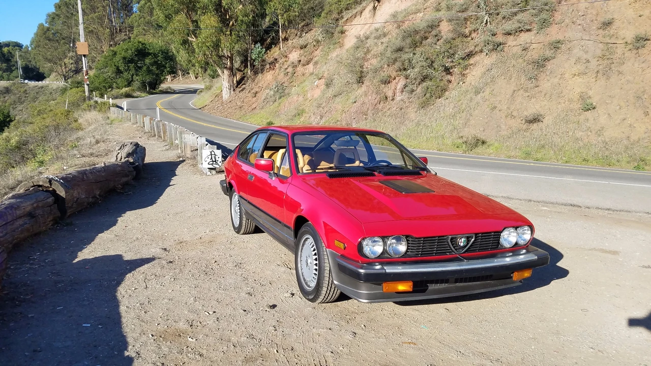 1984 Alfa Romeo Alfetta GT - Image 11 of 31