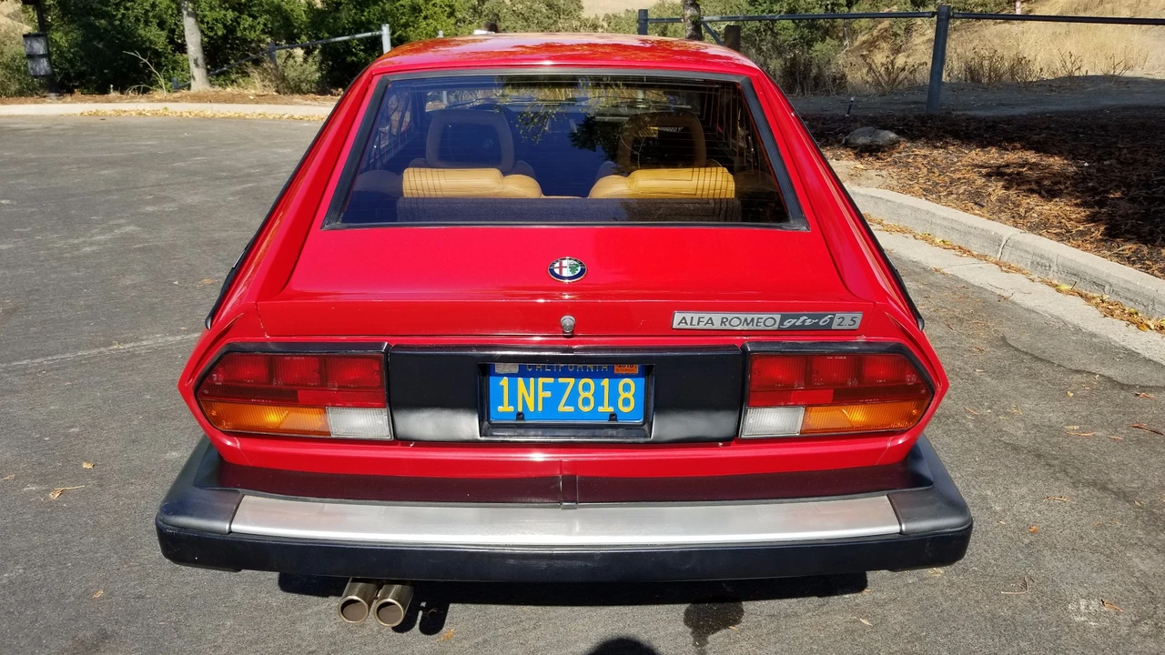 1984 Alfa Romeo Alfetta GT - Image 13 of 31