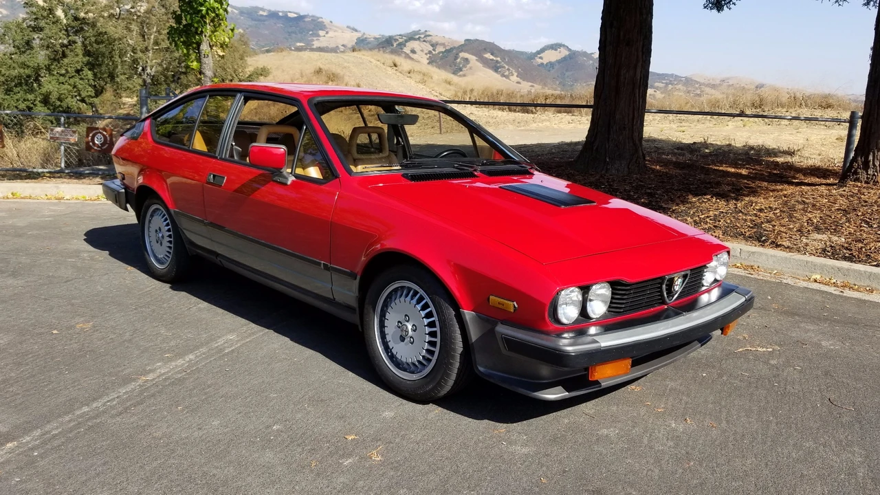 1984 Alfa Romeo Alfetta GT - Image 23 of 31