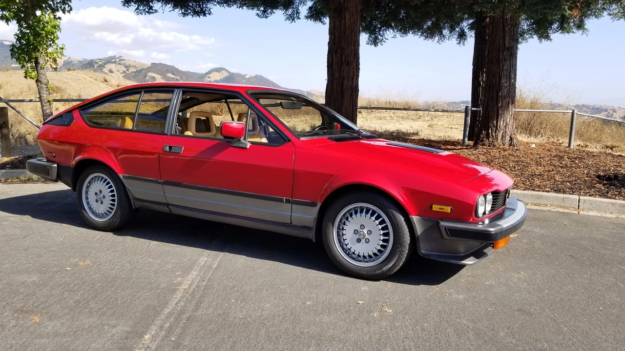 1984 Alfa Romeo Alfetta GT - Image 25 of 31