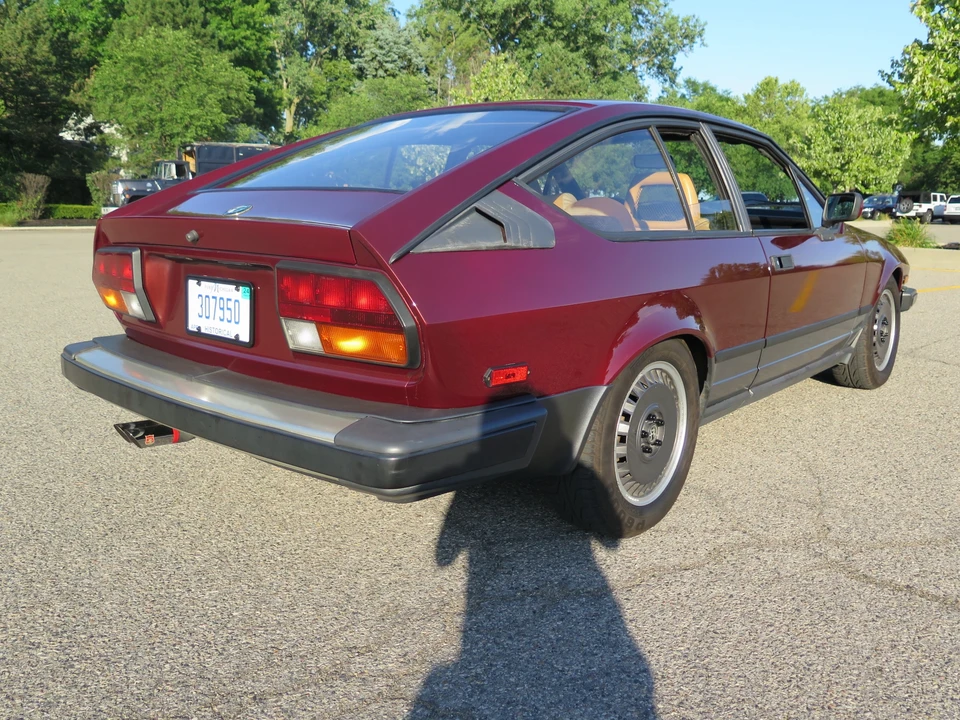1984 Alfa Romeo Alfetta GT - Image 16 of 31