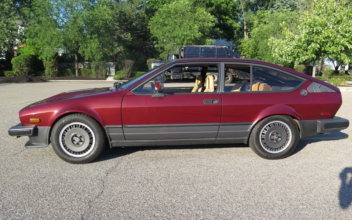 1984 Alfa Romeo Alfetta GT - Image 4 of 31