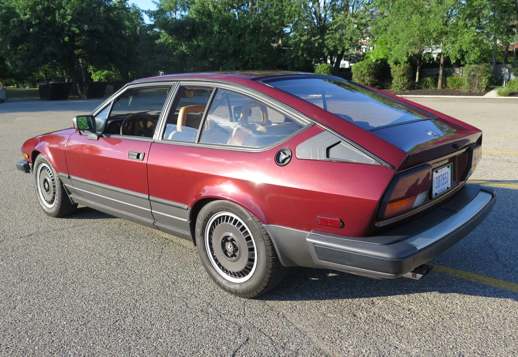 1984 Alfa Romeo Alfetta GT - Image 5 of 31