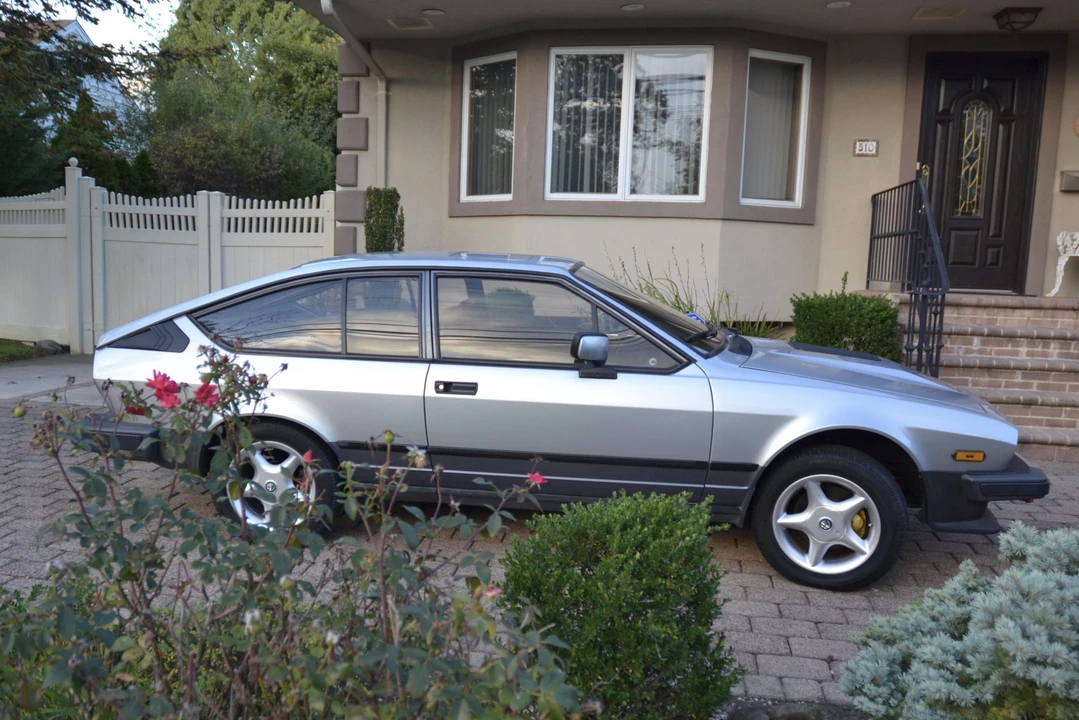 1984 Alfa Romeo Alfetta GT - Image 9 of 31