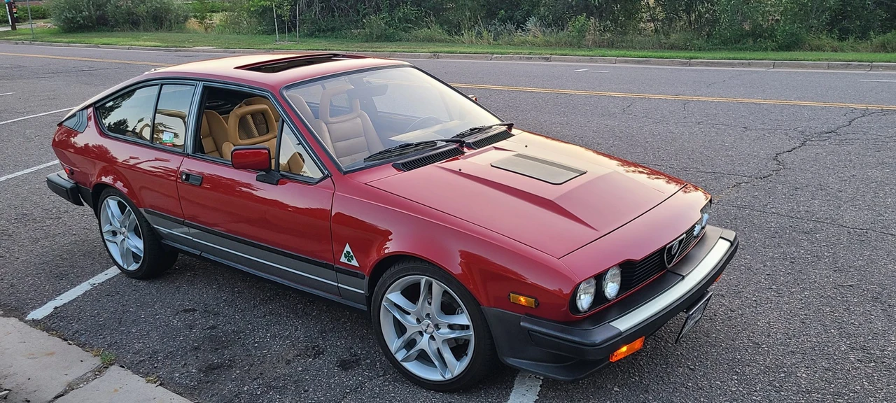 1984 Alfa Romeo Alfetta GT - Image 15 of 31