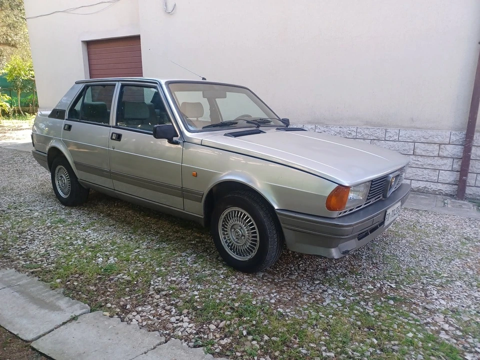 1984 Alfa Romeo 116 Giulietta - Image 6 of 30