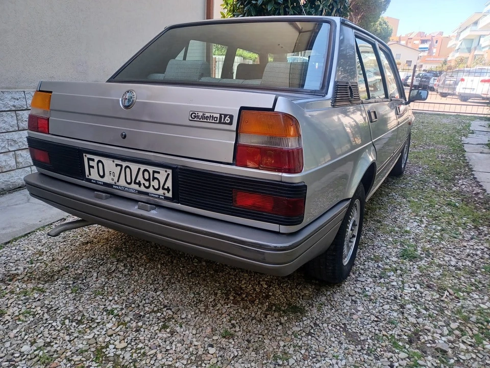 1984 Alfa Romeo 116 Giulietta - Image 27 of 30