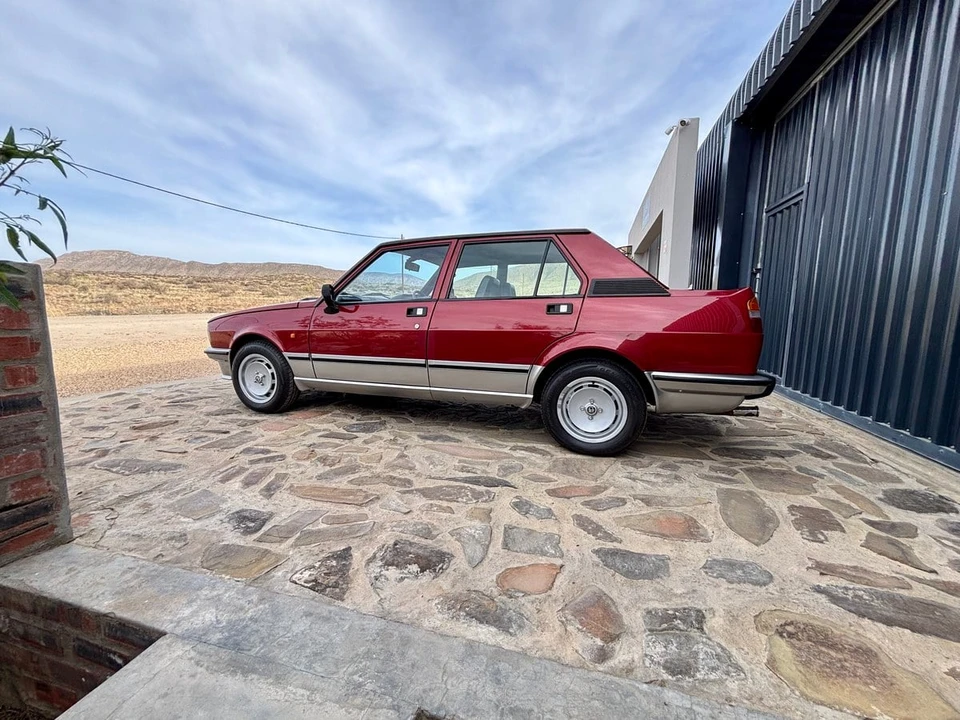 1984 Alfa Romeo 116 Giulietta - Image 27 of 31