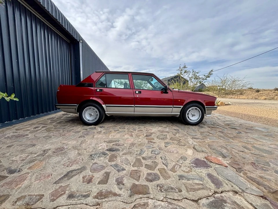 1984 Alfa Romeo 116 Giulietta - Image 6 of 31