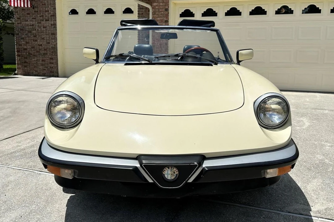1984 Alfa Romeo Series 3 - Image 2 of 10