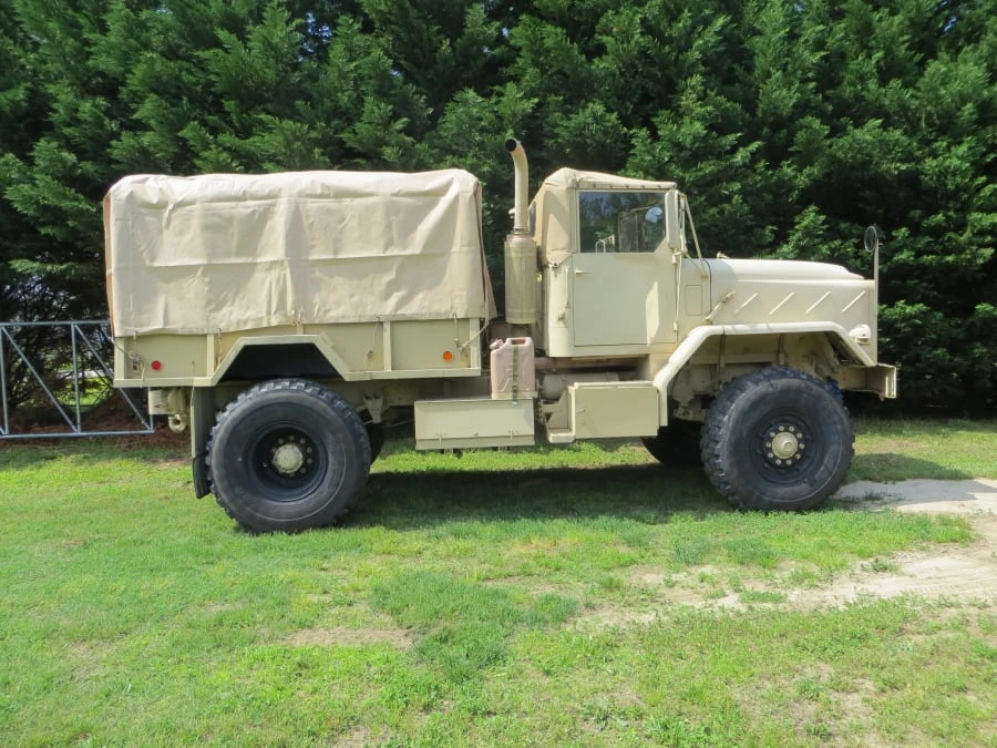 1984 AM General - Image 2 of 9