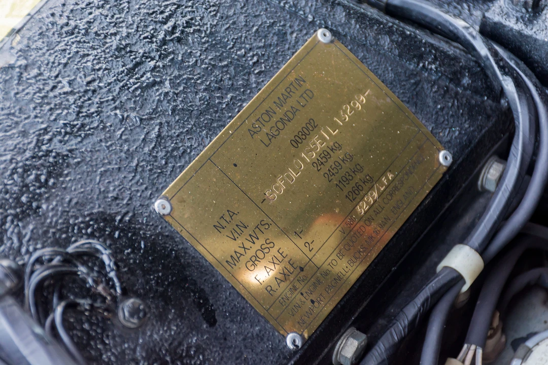 1984 Aston Martin Lagonda - Image 17 of 31