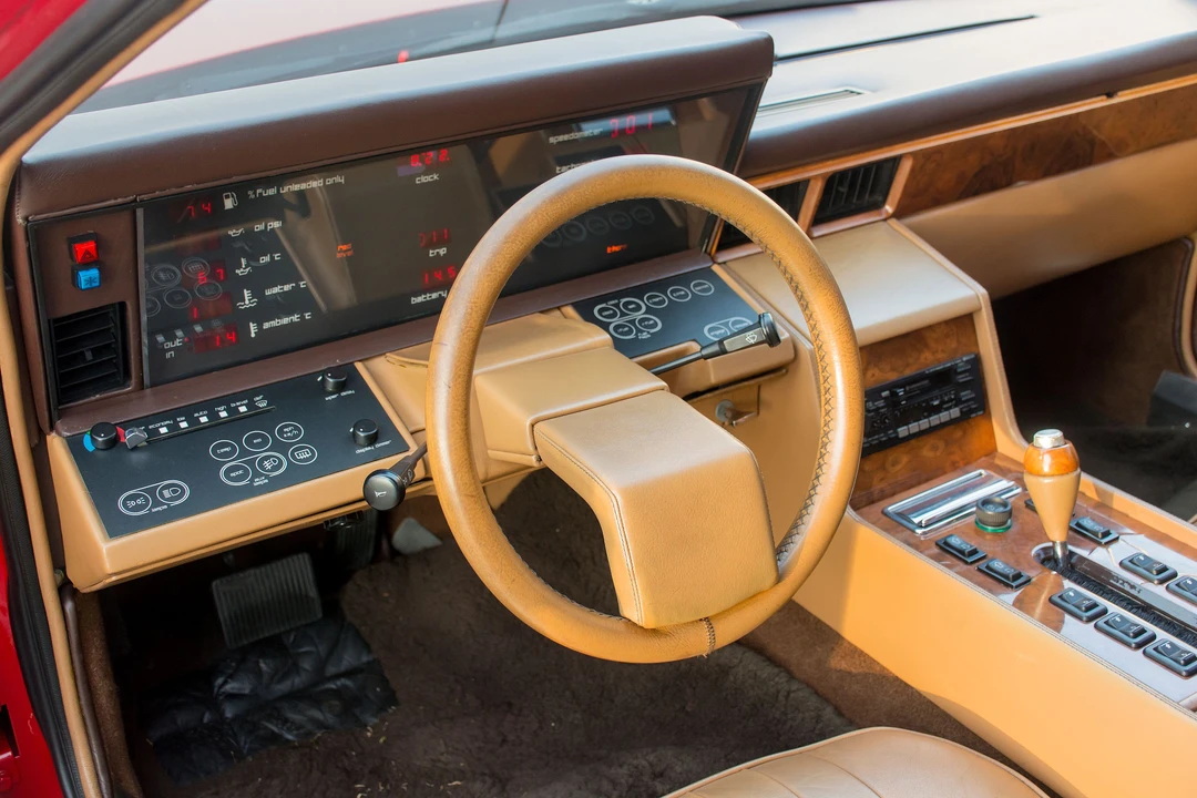 1984 Aston Martin Lagonda - Image 28 of 31
