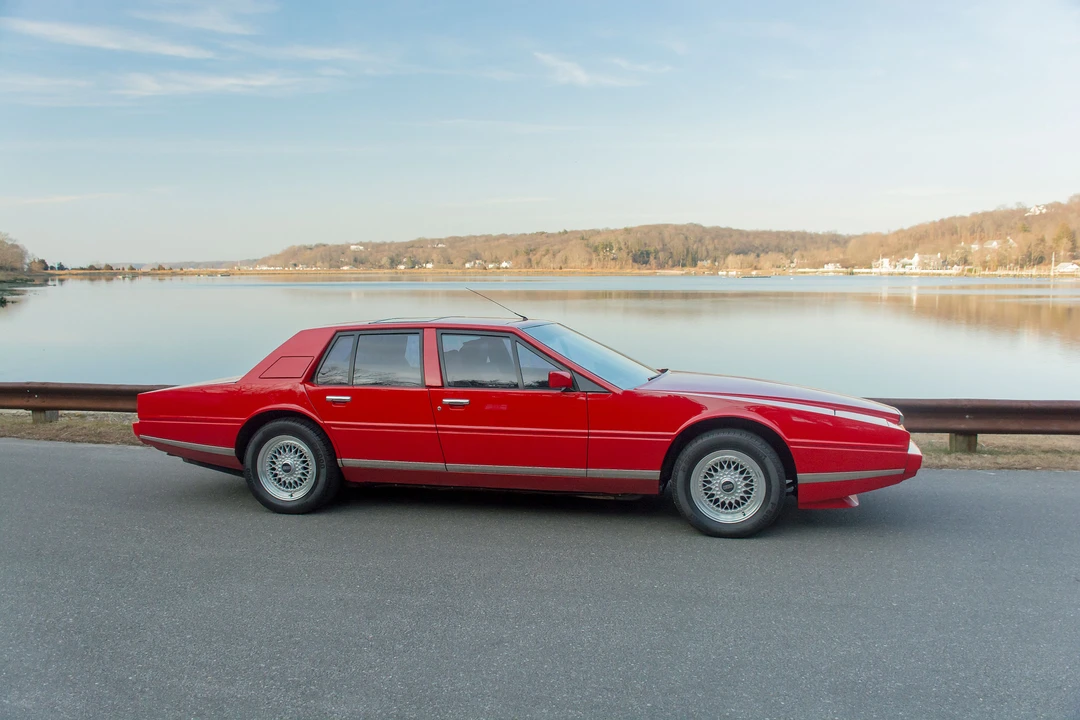 1984 Aston Martin Lagonda - Image 30 of 31