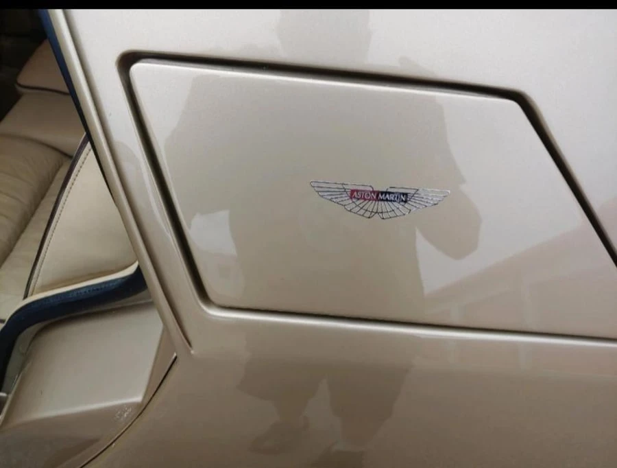 1984 Aston Martin Lagonda - Image 9 of 17