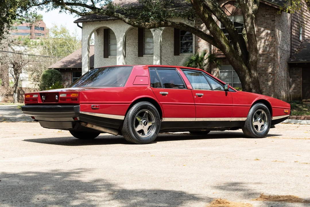 1984 Aston Martin Lagonda - Image 8 of 31