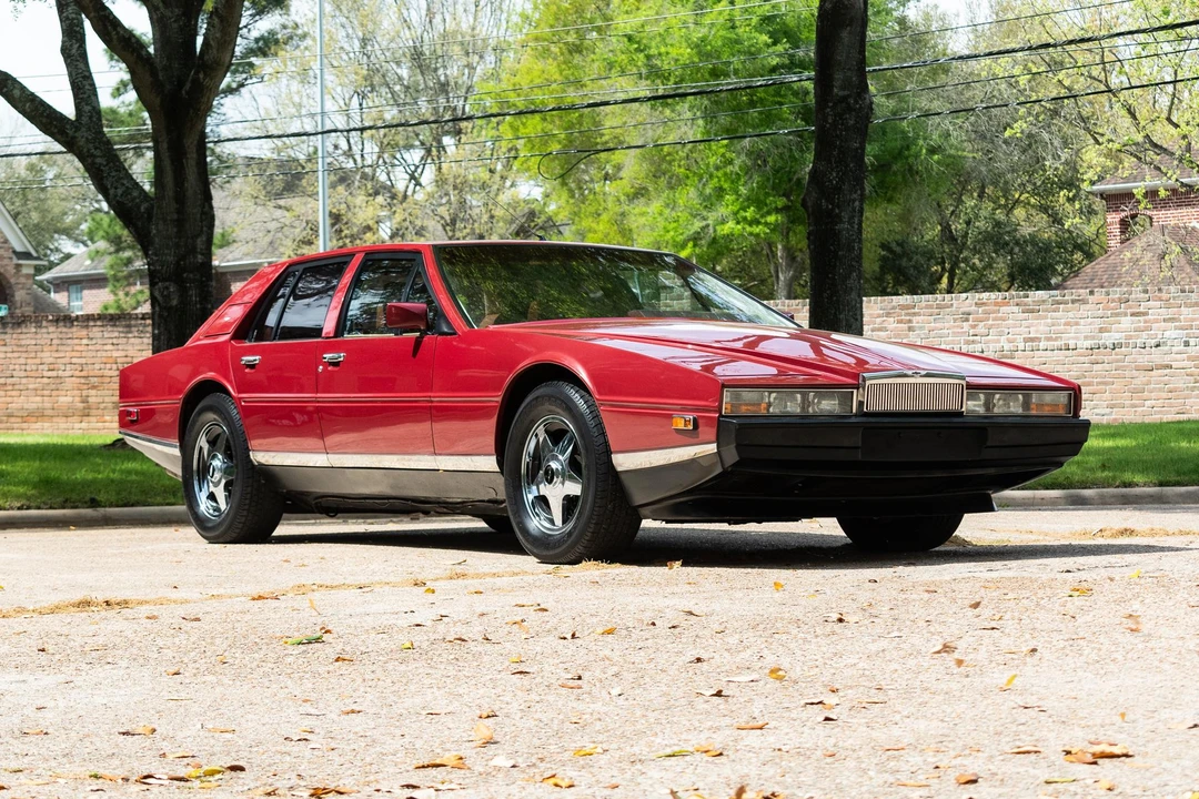 1984 Aston Martin Lagonda - Image 2 of 31