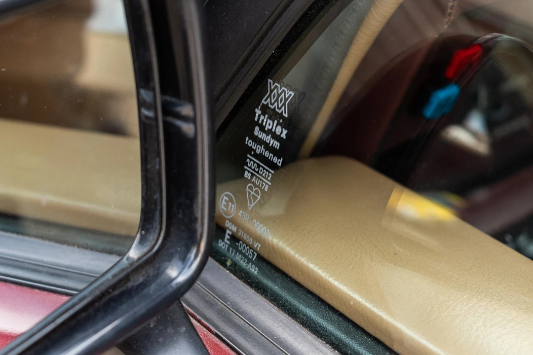 1984 Aston Martin Lagonda - Image 23 of 31