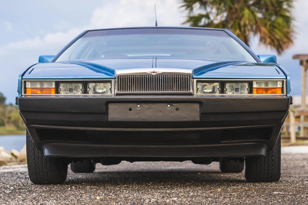 1984 Aston Martin Lagonda - Image 2 of 31