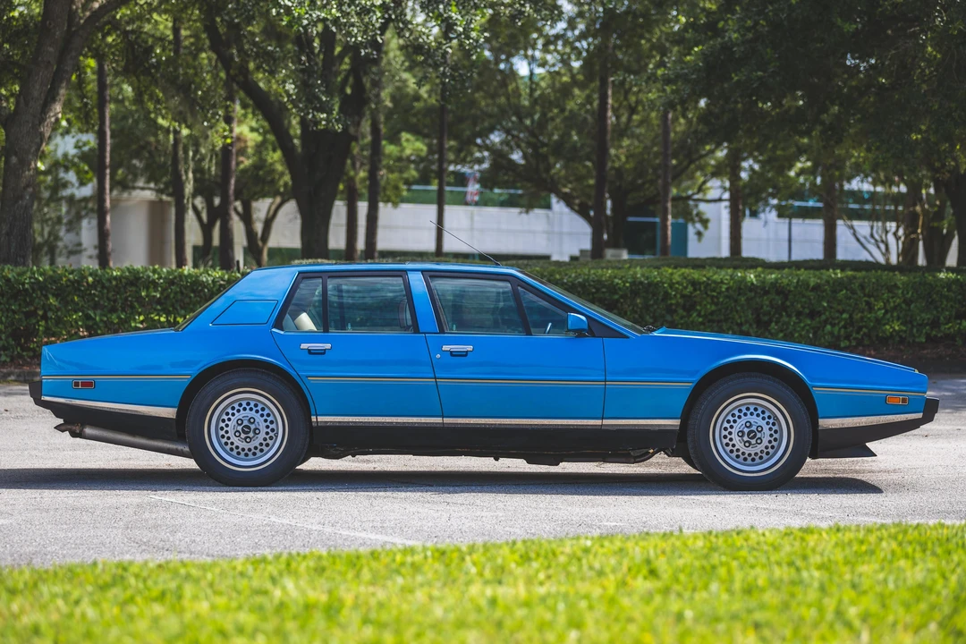 1984 Aston Martin Lagonda - Image 3 of 31