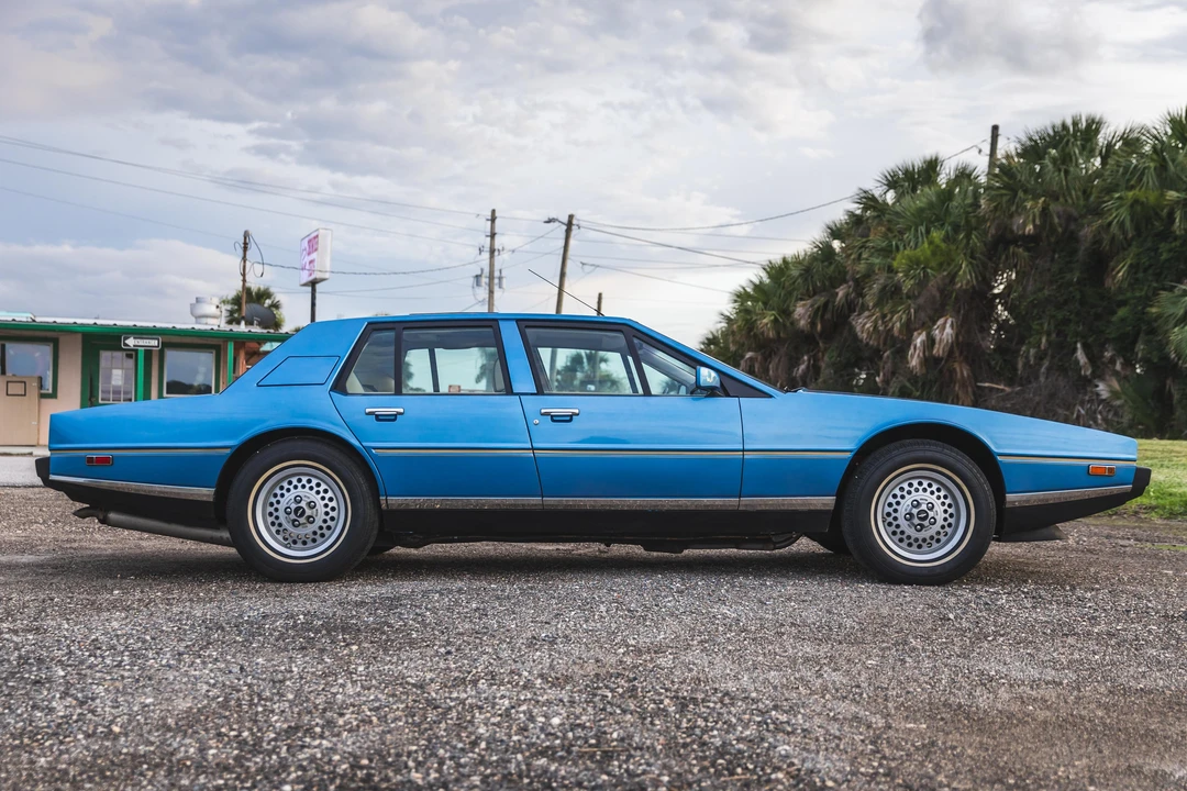 1984 Aston Martin Lagonda - Image 17 of 31