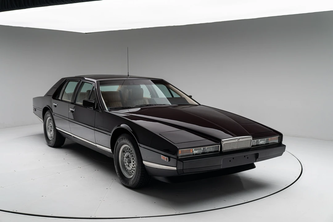 1984 Aston Martin Lagonda - Image 2 of 31