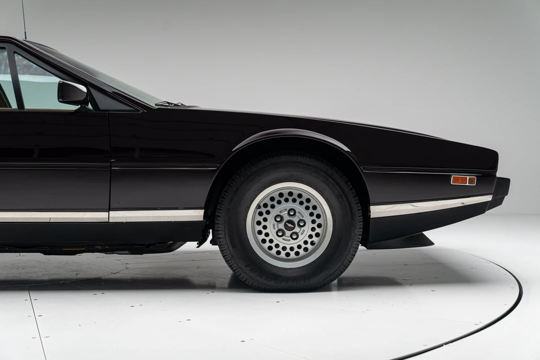 1984 Aston Martin Lagonda - Image 13 of 31