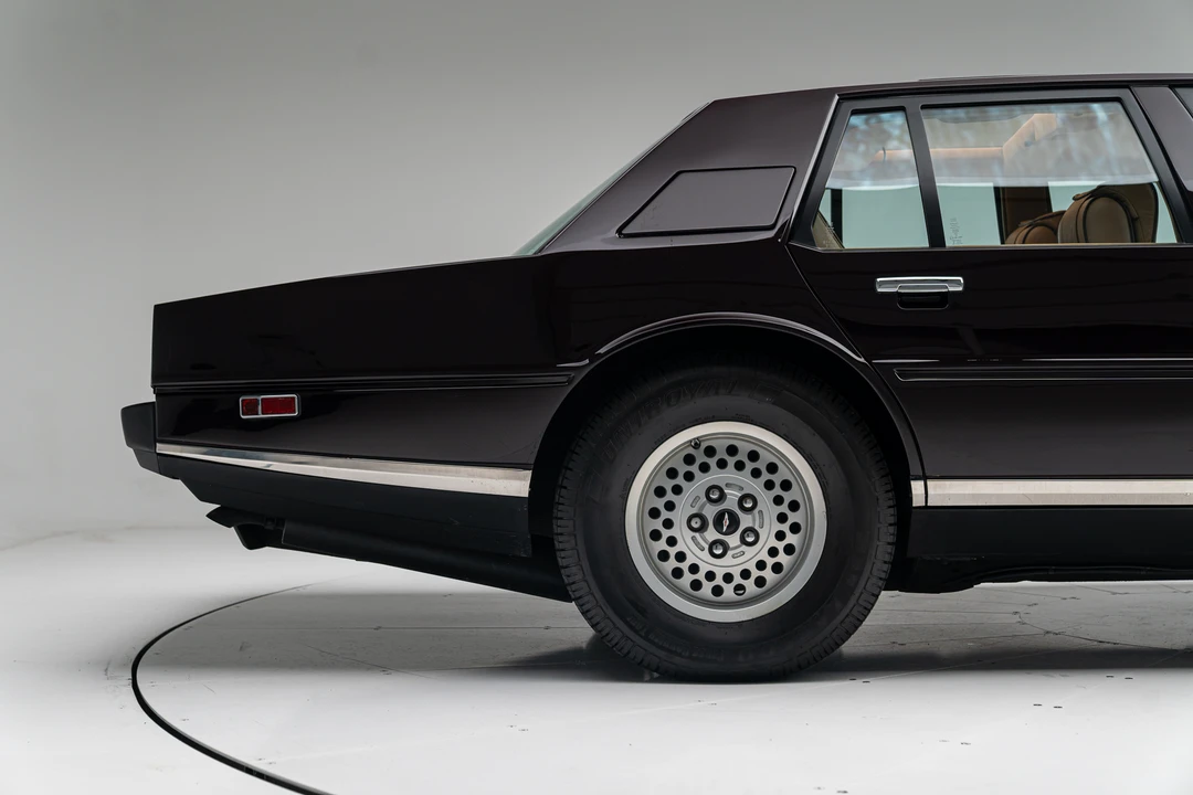 1984 Aston Martin Lagonda - Image 12 of 31