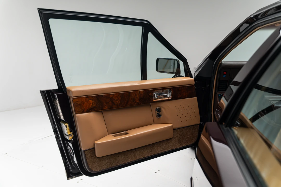 1984 Aston Martin Lagonda - Image 24 of 31